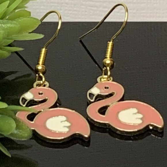 Flamingo Earring, Flamingo Jewelry, Florida Earring, Gift Idea, Silly Animal - Picture 1 of 9